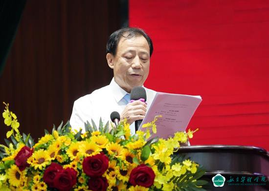 我校隆重举行2023届学子毕业典礼 我校隆重举行2023届学子毕业典礼