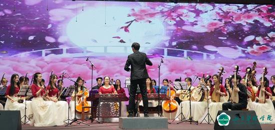 我校隆重举行2023届学子毕业典礼 我校隆重举行2023届学子毕业典礼