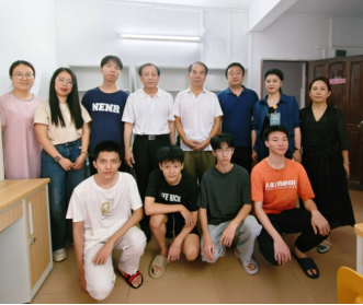  温暖传递  同“新”同行 