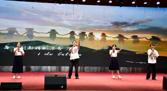 献给2024级新生一个温馨 活泼 快乐的开学典礼