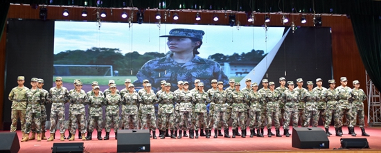 献给2024级新生一个温馨 活泼 快乐的开学典礼