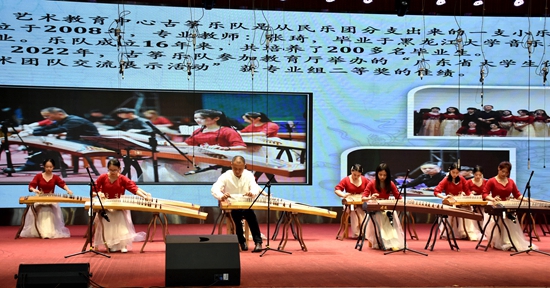 献给2024级新生一个温馨 活泼 快乐的开学典礼