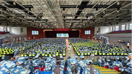 “校园关艾   教育先行”——2024级新生健康教育讲座