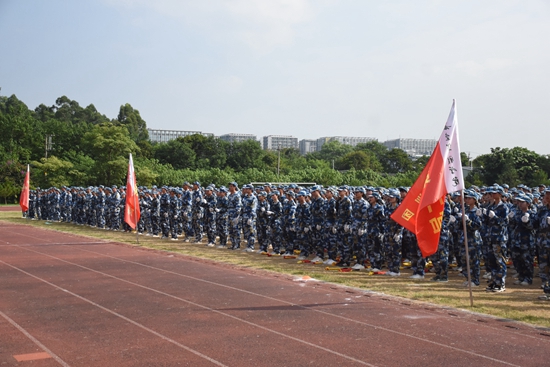 迷彩英姿彰显2024级新兵风采