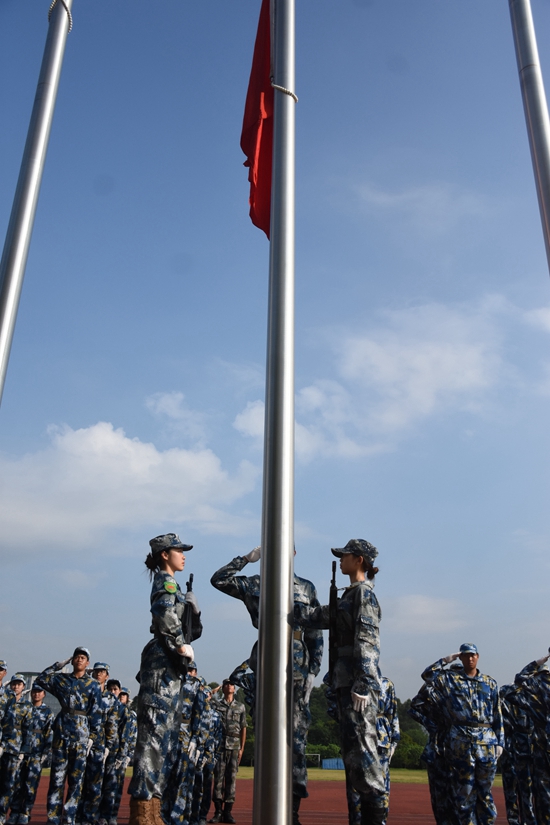 迷彩英姿彰显2024级新兵风采