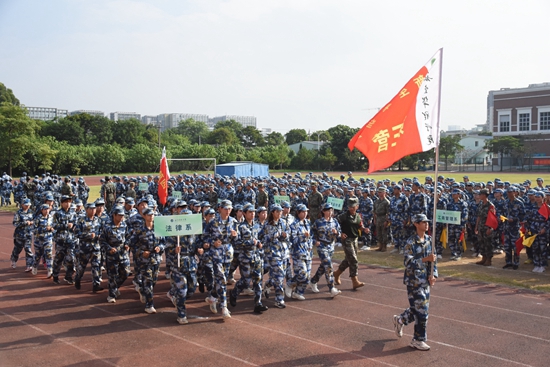 迷彩英姿彰显2024级新兵风采