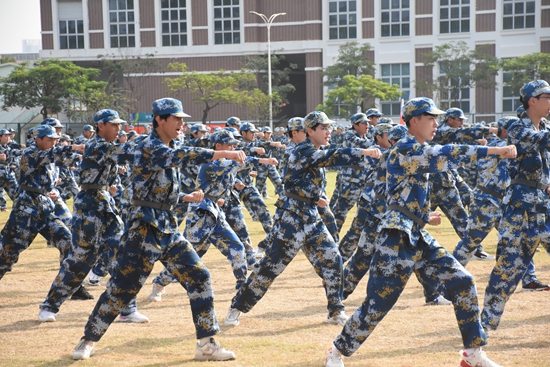 迷彩英姿彰显2024级新兵风采