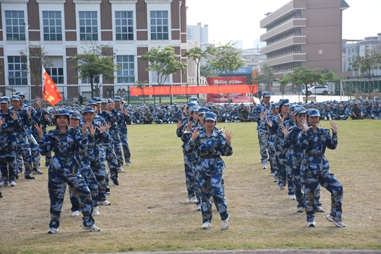 迷彩英姿彰显2024级新兵风采