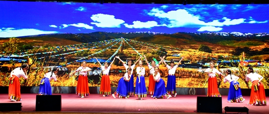 庆祝私立华联学院成立34周年表彰大会隆重举行