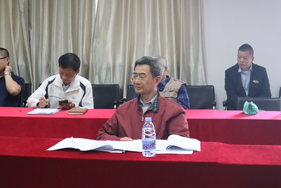 我校召开2025年拟新增专业论证会 我校召开2025年拟新增专业论证会