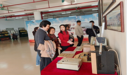 重温校史忆初心 凝心聚力促发展——34周年校庆全体教职工参观校史馆