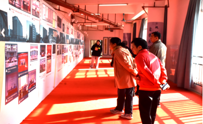 重温校史忆初心 凝心聚力促发展——34周年校庆全体教职工参观校史馆