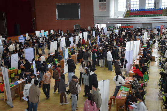 私立华联学院2025年春季校园供需见面会成功举办 ，助力粤港澳大湾区人才高地建设