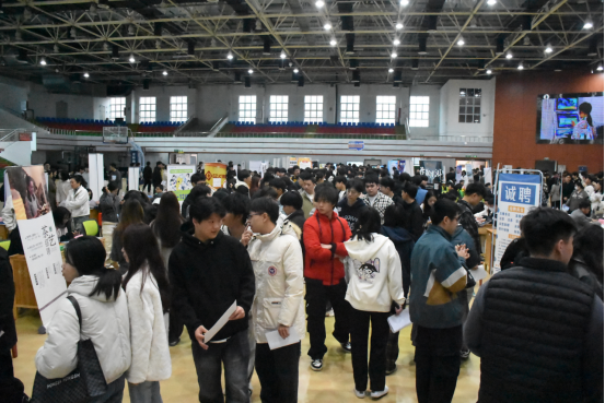 私立华联学院2025年春季校园供需见面会成功举办 ，助力粤港澳大湾区人才高地建设